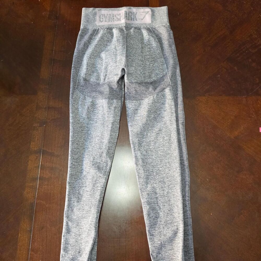 Gymshark Women's Grey and Purple Leggings